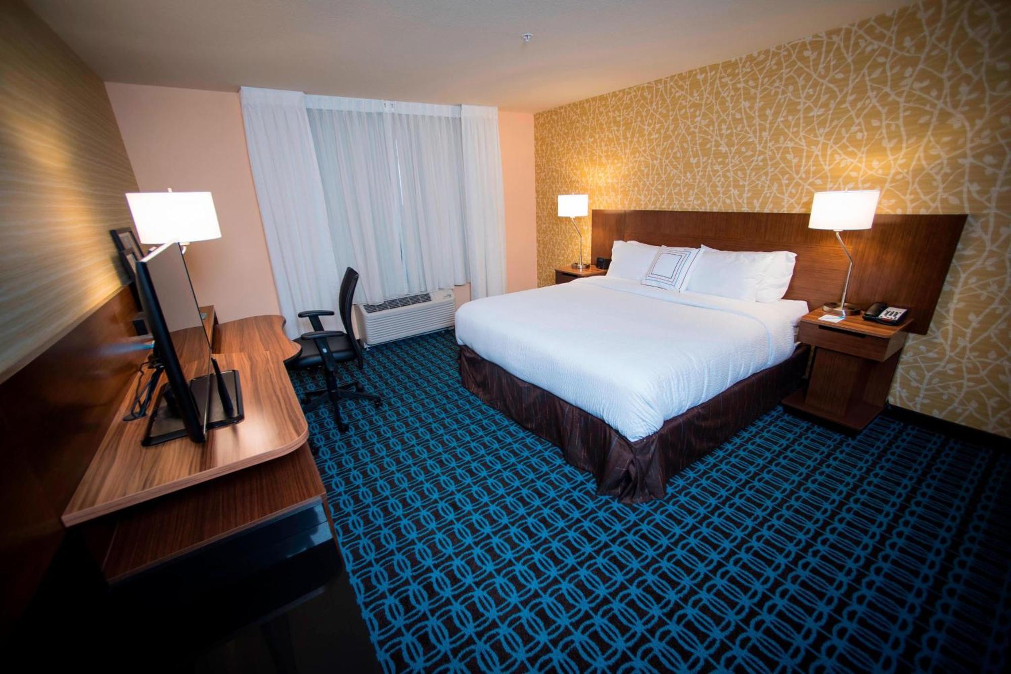 Fairfield Inn & Suites By Marriott Cincinnati Uptown/University Area Exterior photo