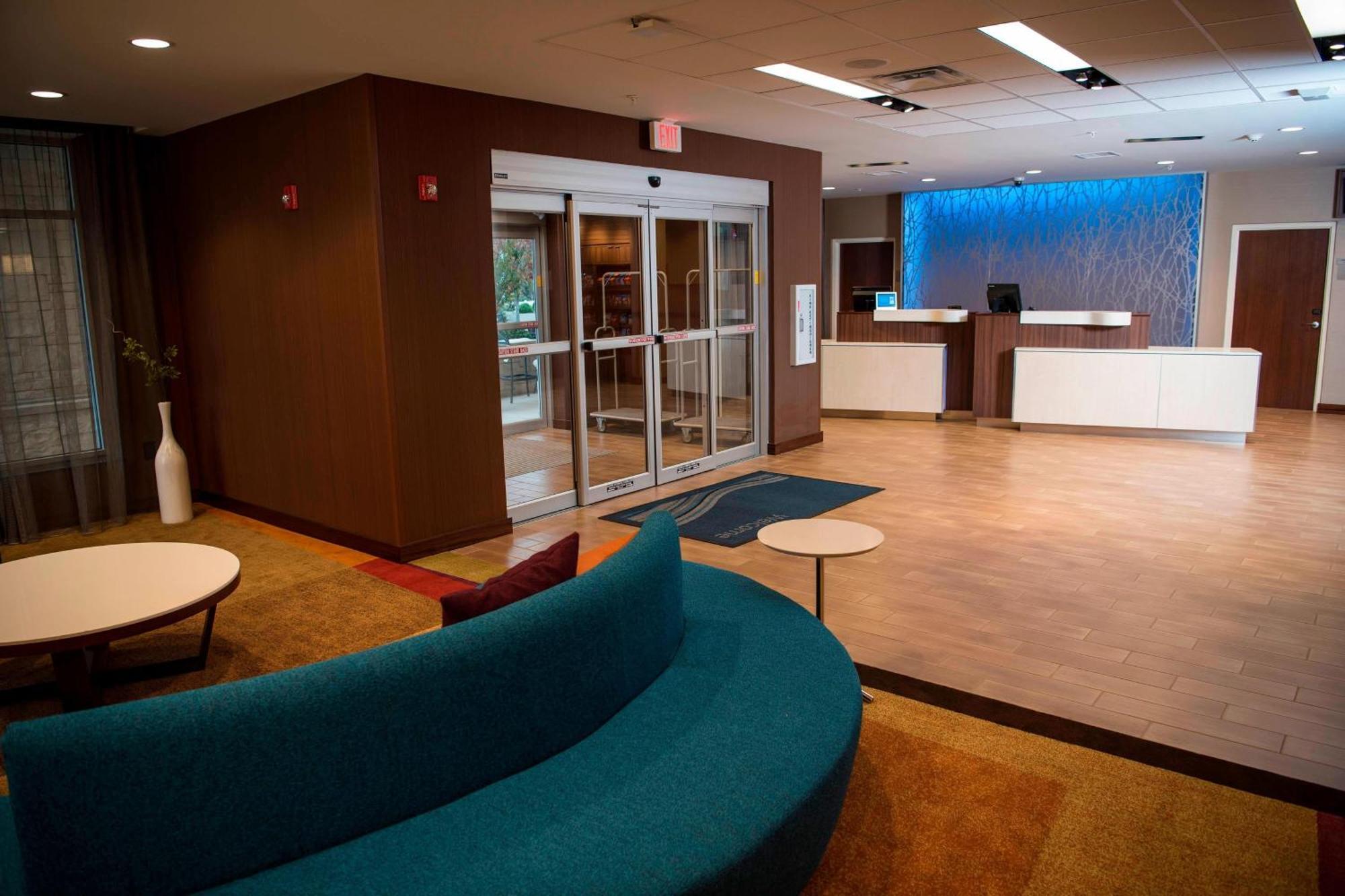 Fairfield Inn & Suites By Marriott Cincinnati Uptown/University Area Exterior photo